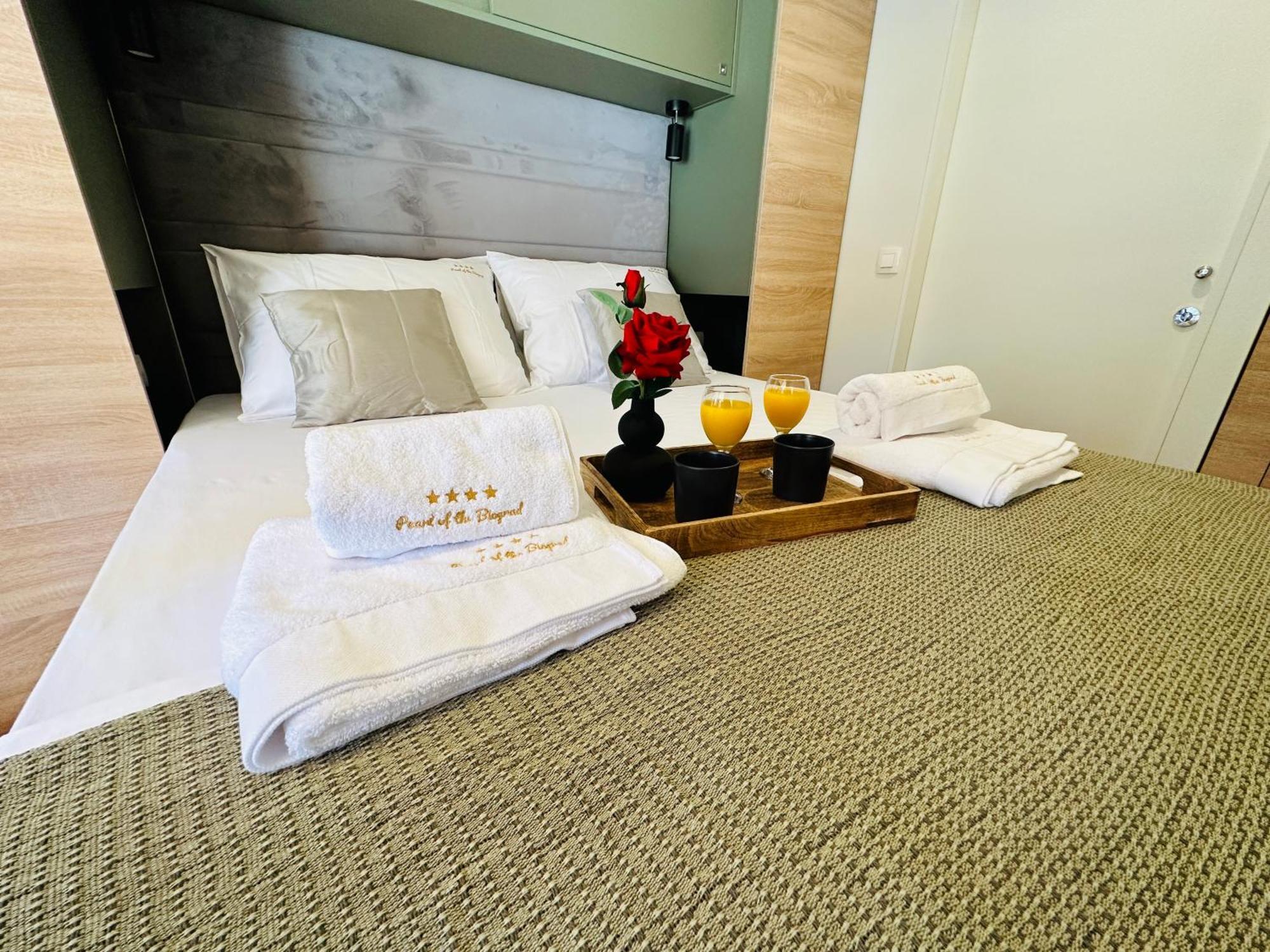 Pearl Of The Biograd Hotel Биоград на Мору Екстериор снимка