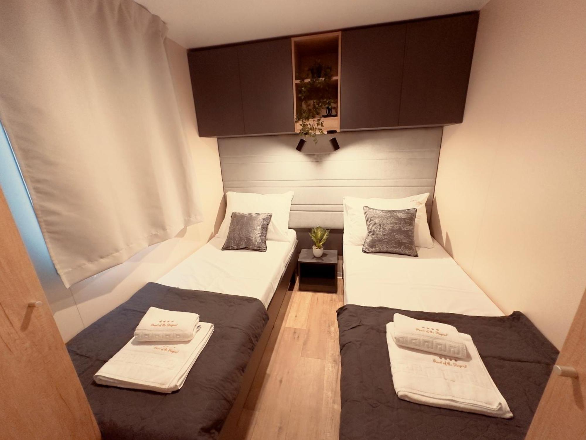 Pearl Of The Biograd Hotel Биоград на Мору Екстериор снимка